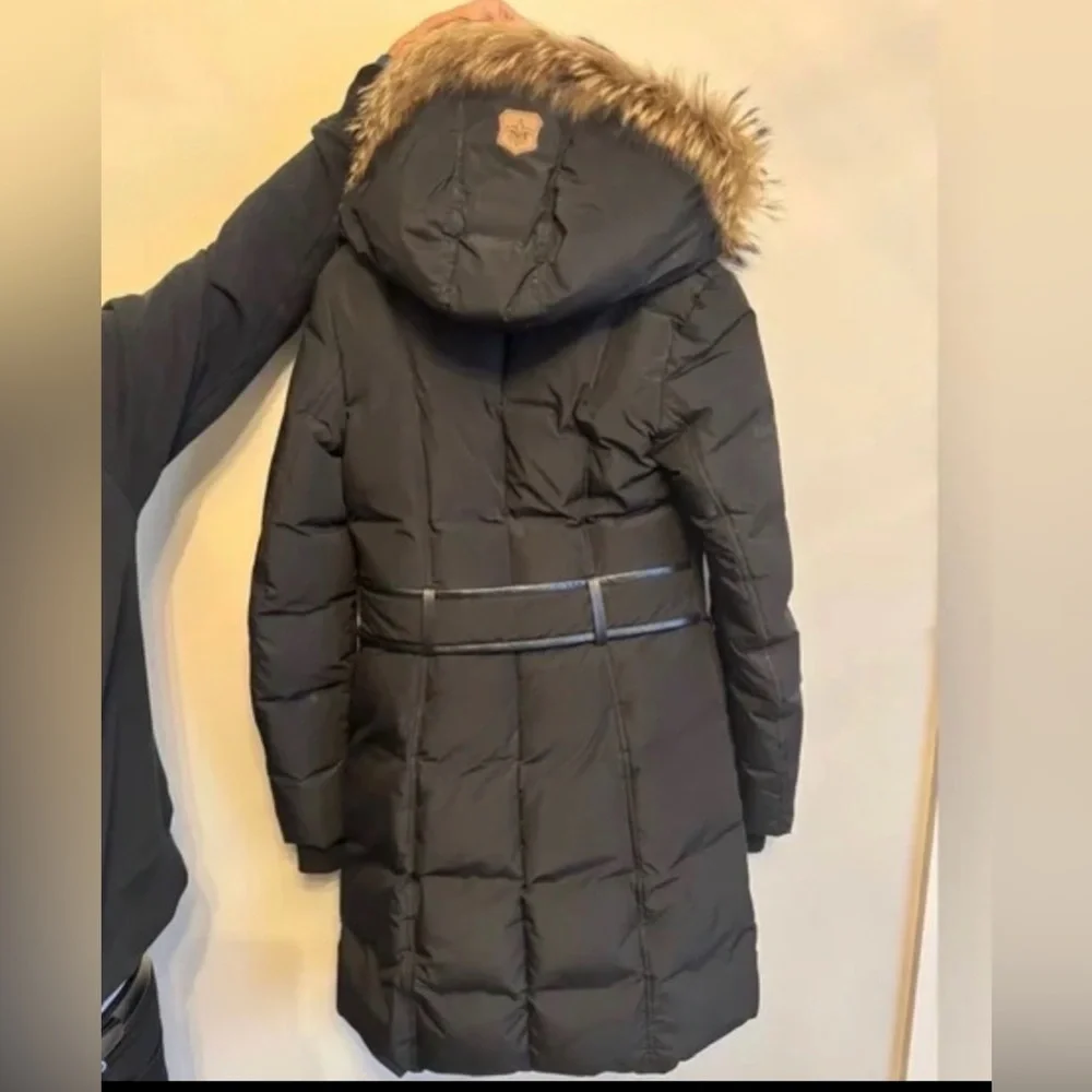 KAY-F Down Coat - Natural Fur Signature Mackage Collar - Picture 5 of 7